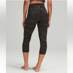Lululemon camo crop leggings